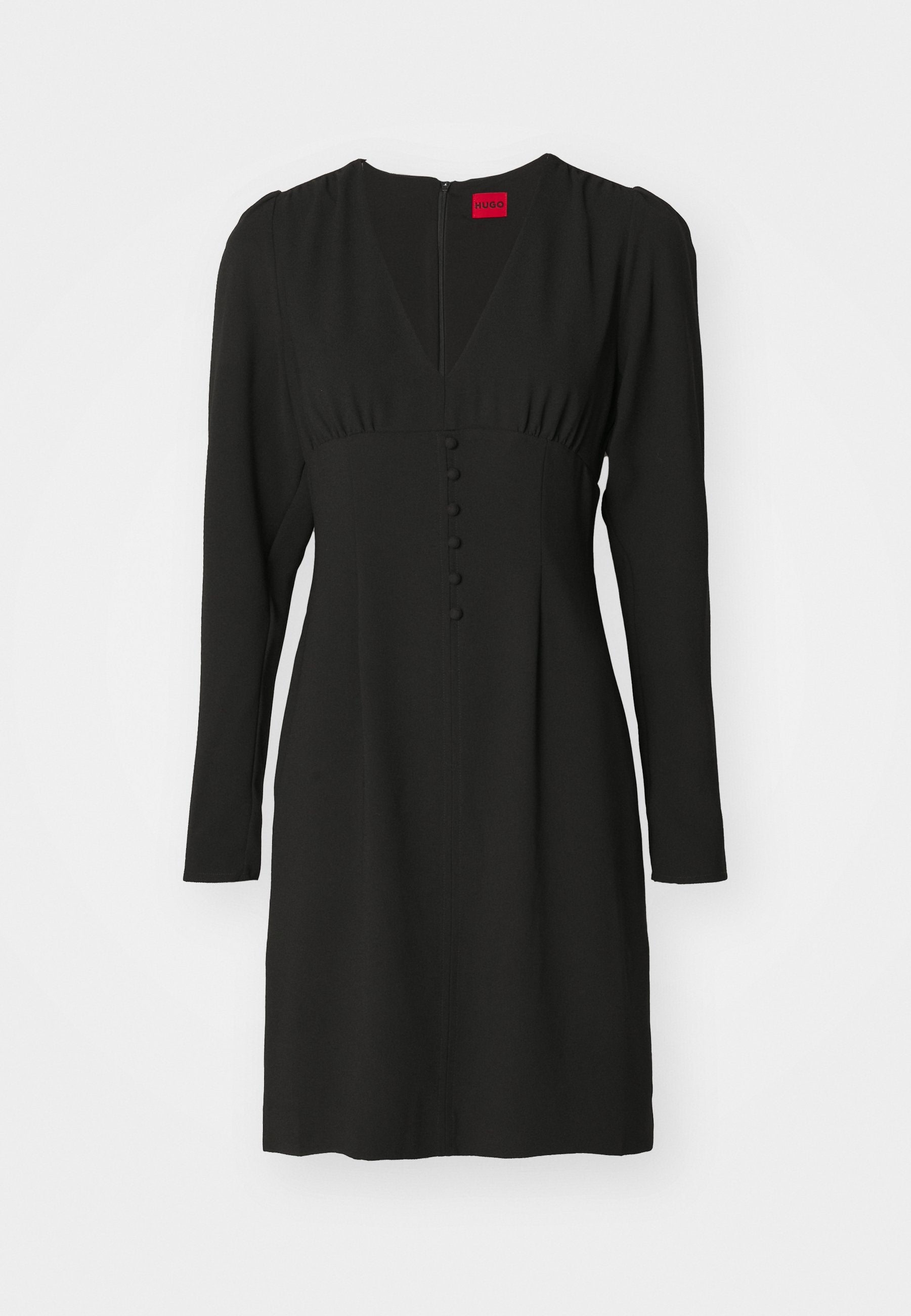 Schwarzes langärmeliges Kleid mit tiefem V-Ausschnitt, geraffter Taille und Knopfdetails an der Vorderseite. Hergestellt aus einem glatten Stoff.