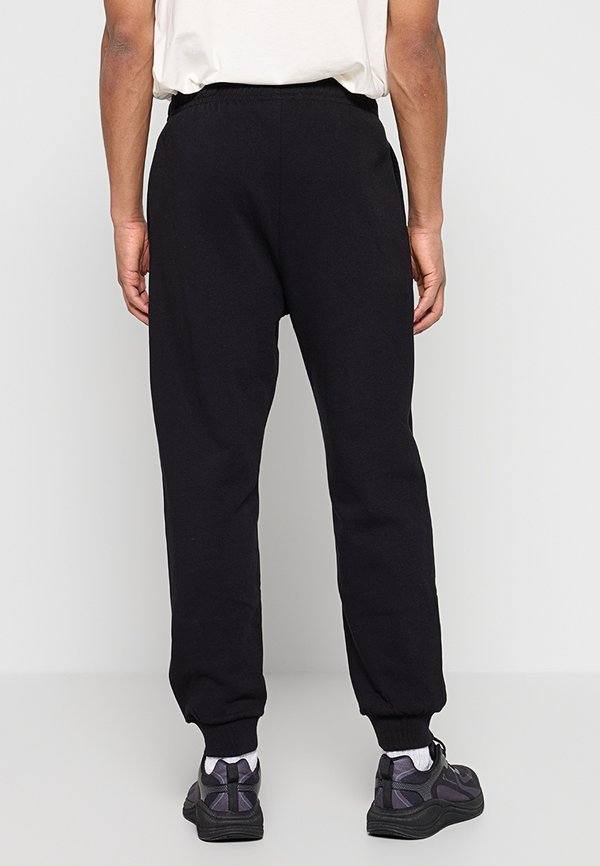 Fila RELAXED FIT