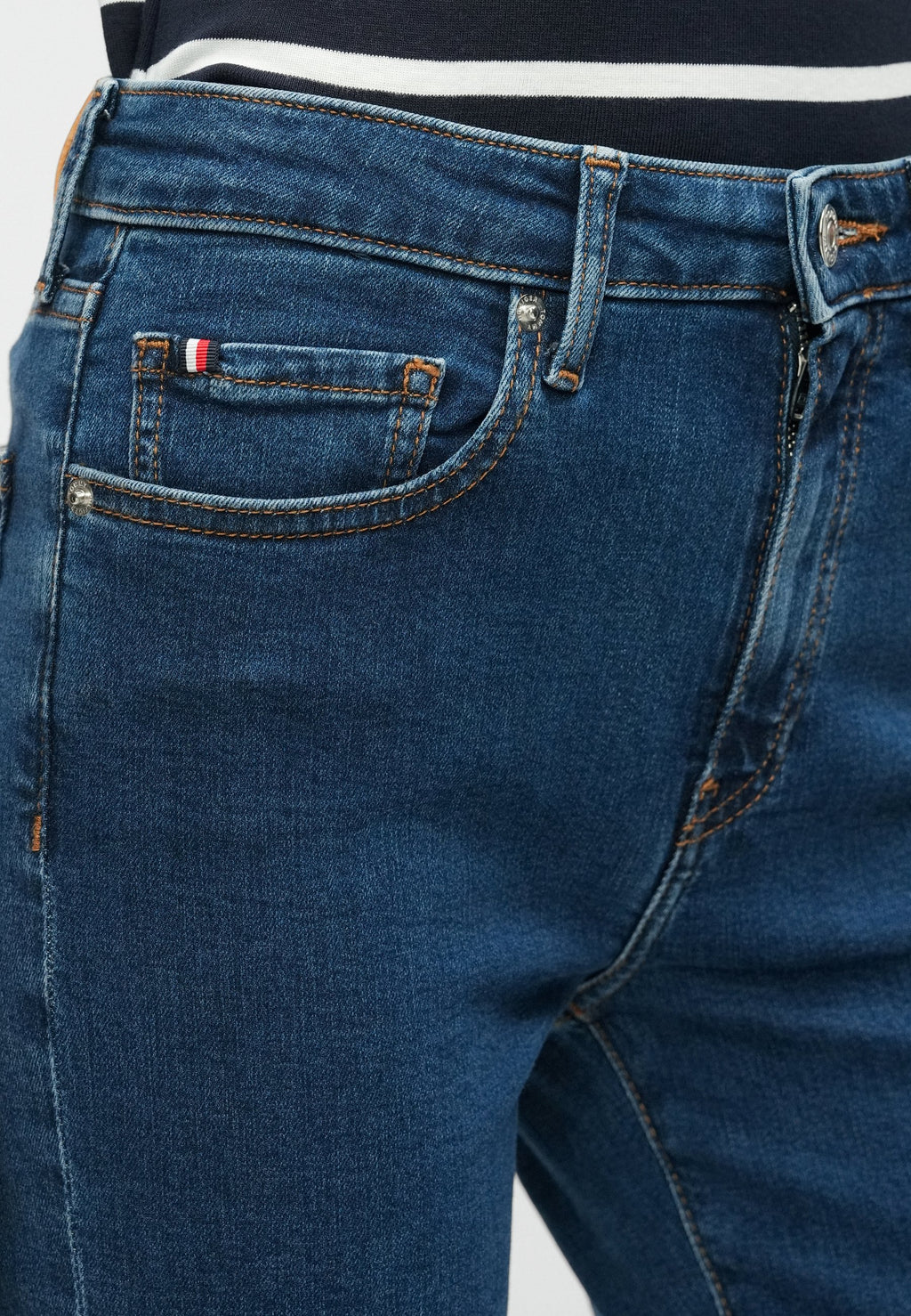 COMO MID RISE SKINNY JEANS Media 6