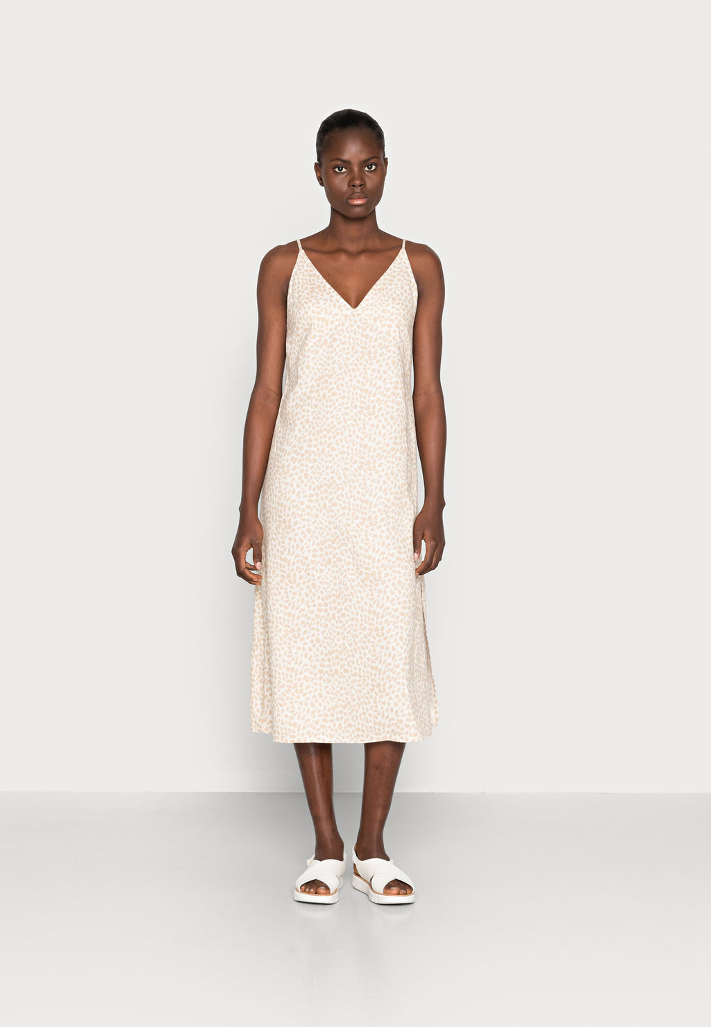 GAP V NECK CAMI MIDI DRESS