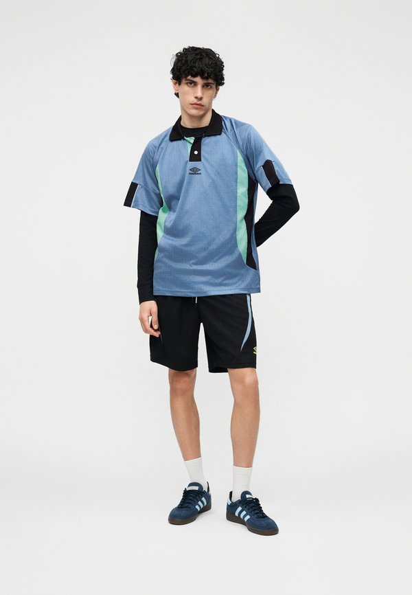 Umbro FOOTBALL UNISEX