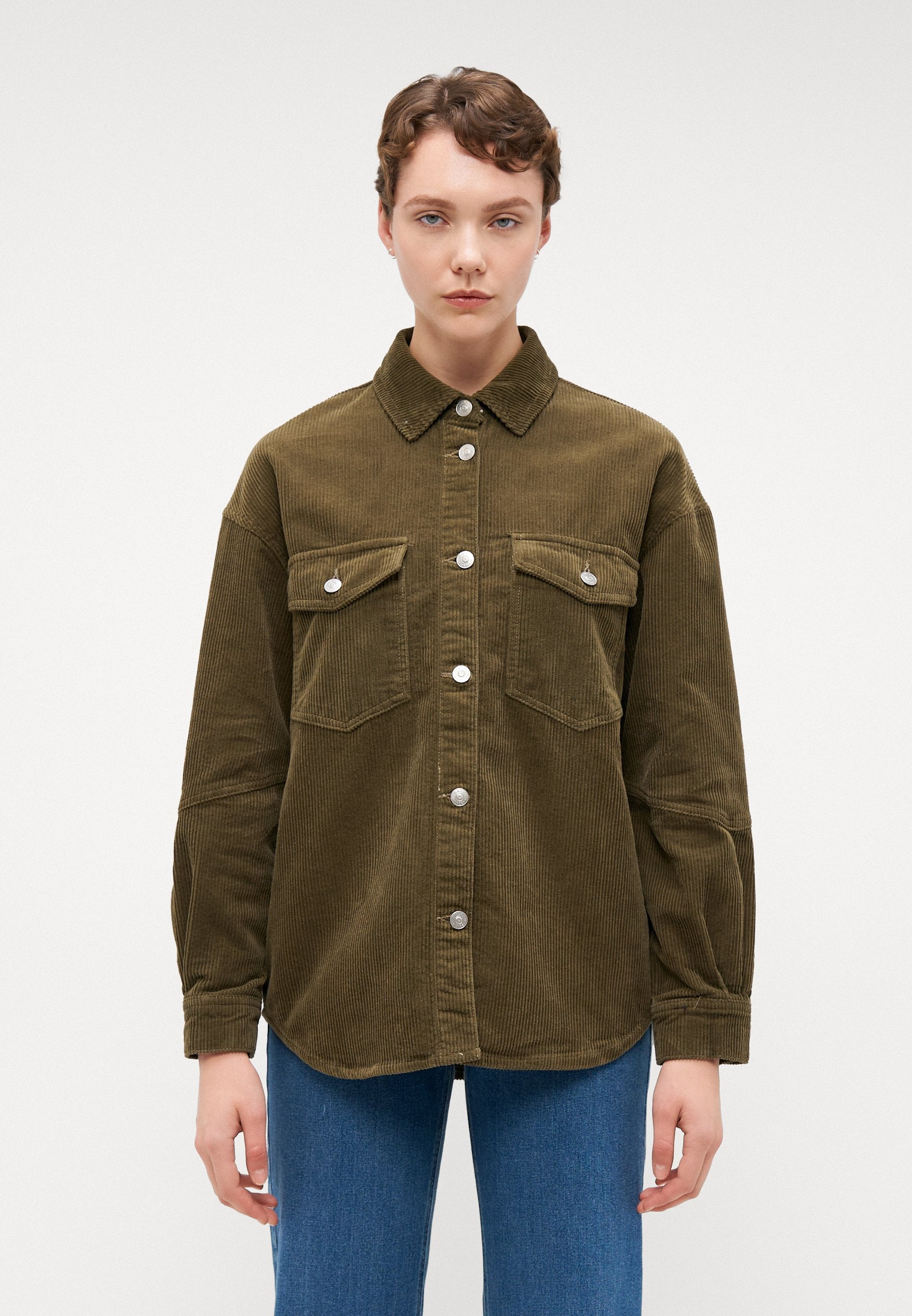 ONLTIGGY SHACKET Media 3