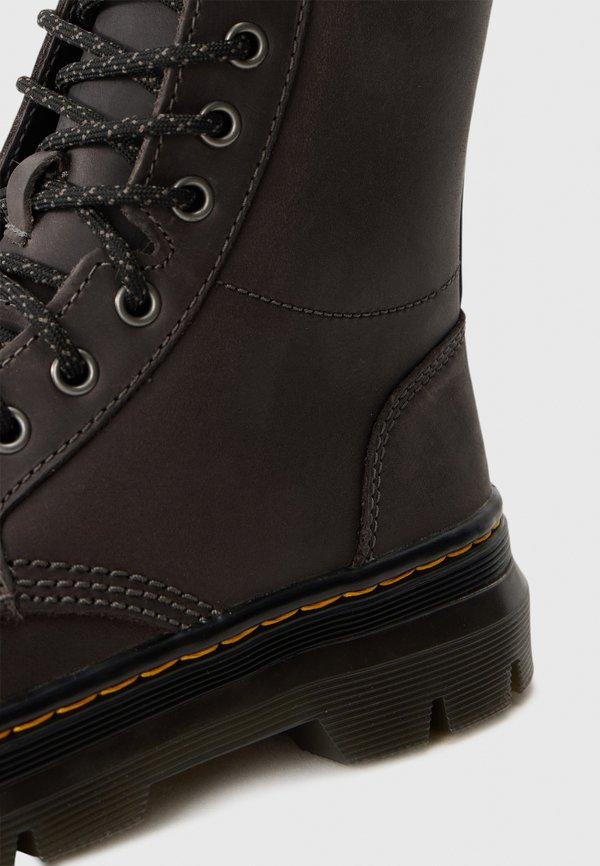 Dr. Martens COMBS 8 UNISEX