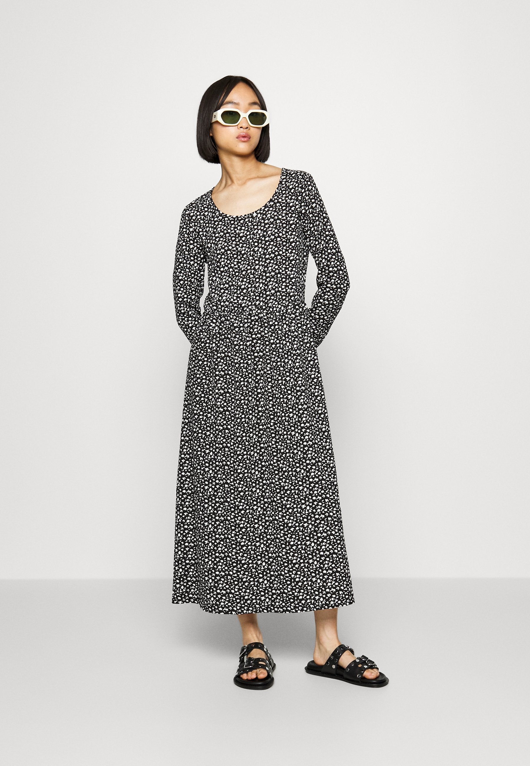 JDY Petite JDYLOTUS O NECK LONG DRESS