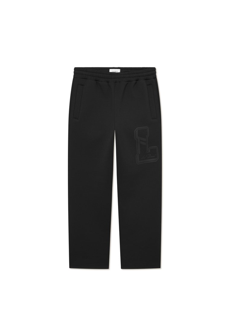 Schwarze Jogginghose aus weichem Stoff, mit einem Kordelzugbund, zwei seitlichen Taschen und einem dezenten "L"-Logo am unteren linken Bein.