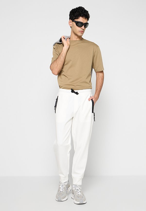 Armani Exchange