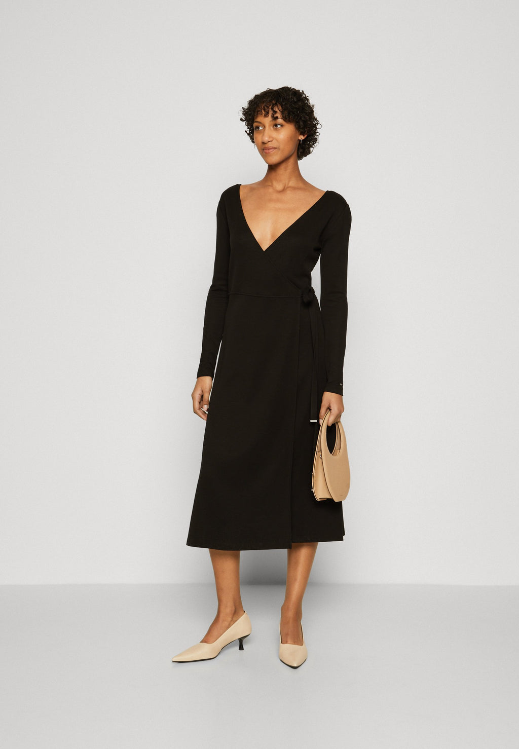 WRAP MIDI DRESS Media 2