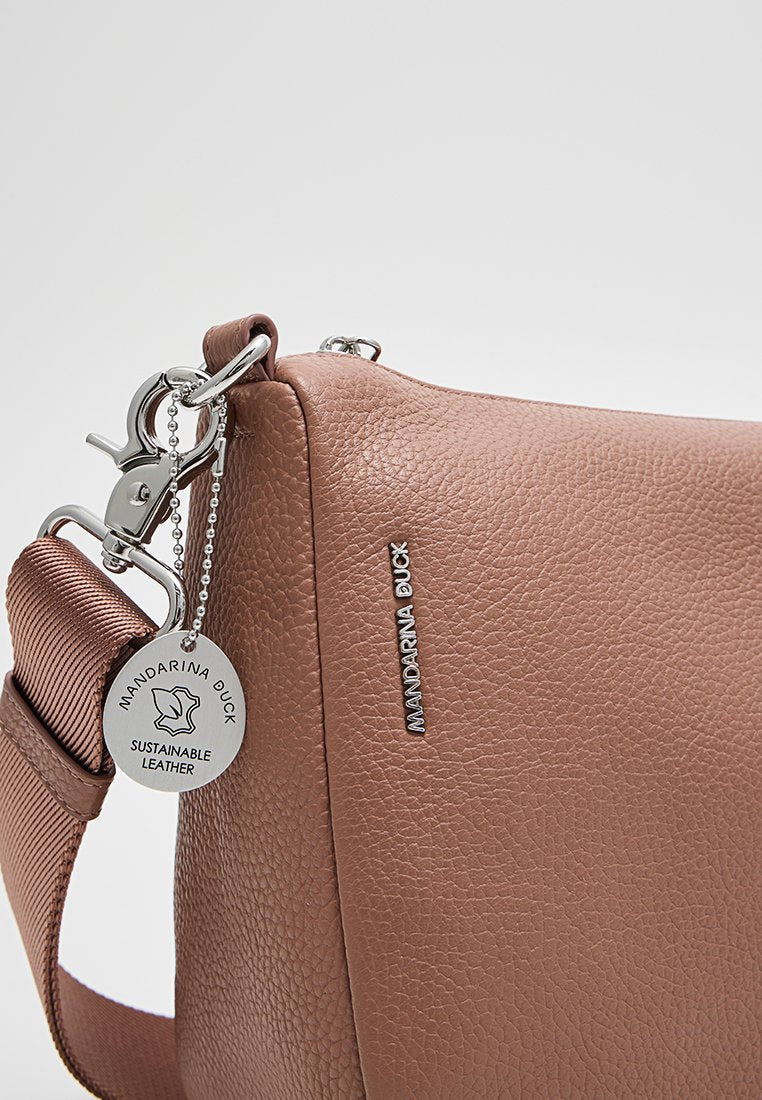 Mandarina Duck