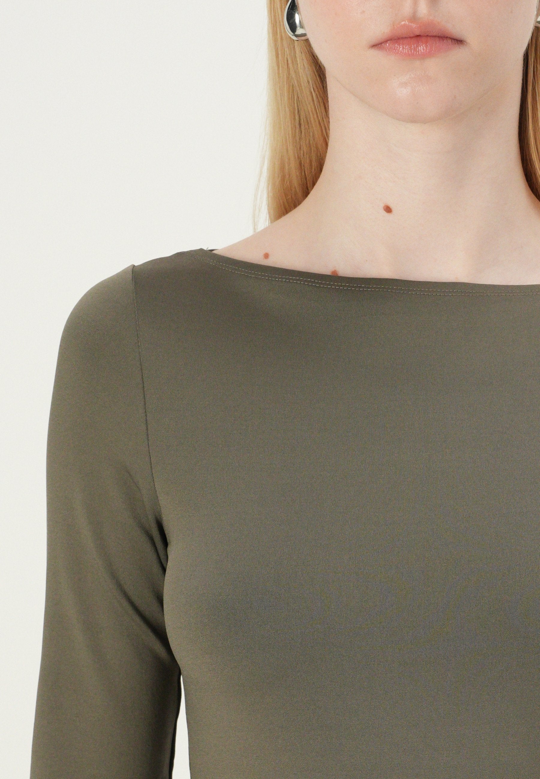 Weekday ANNIE BOATNECK LONG SLEEVE