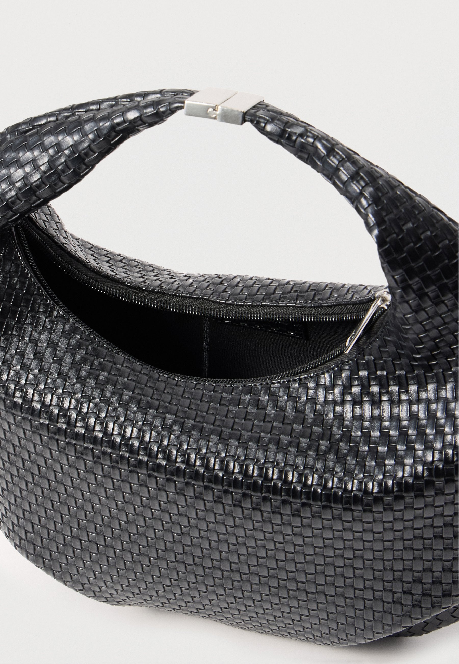 Pieces Crossbody PCBELINE BRAIDED