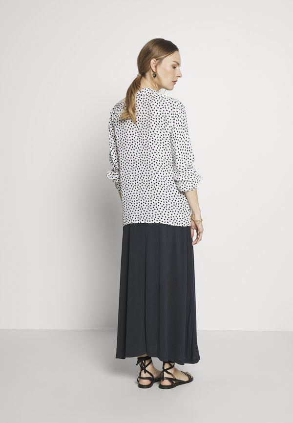 LOVE2WAIT SKIRT LONG TOUCH