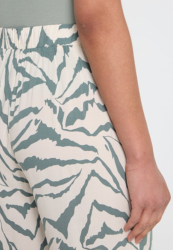 Vero Moda Petite VMMATHILDA LOOSE FIT
