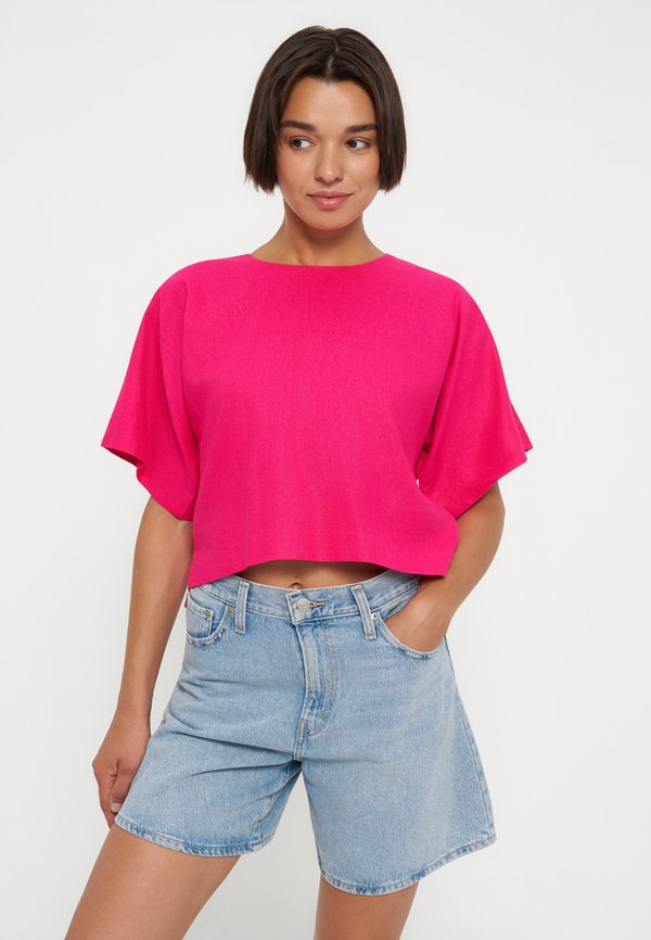 DKNY