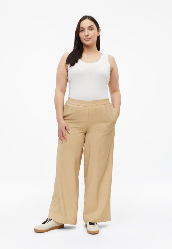 s.Oliver HOSE - Trousers - beige