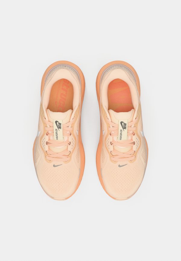 Nike Performance STRUCTURE 26