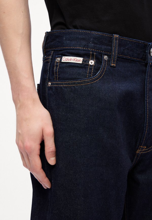 Calvin Klein 90S TAPER
