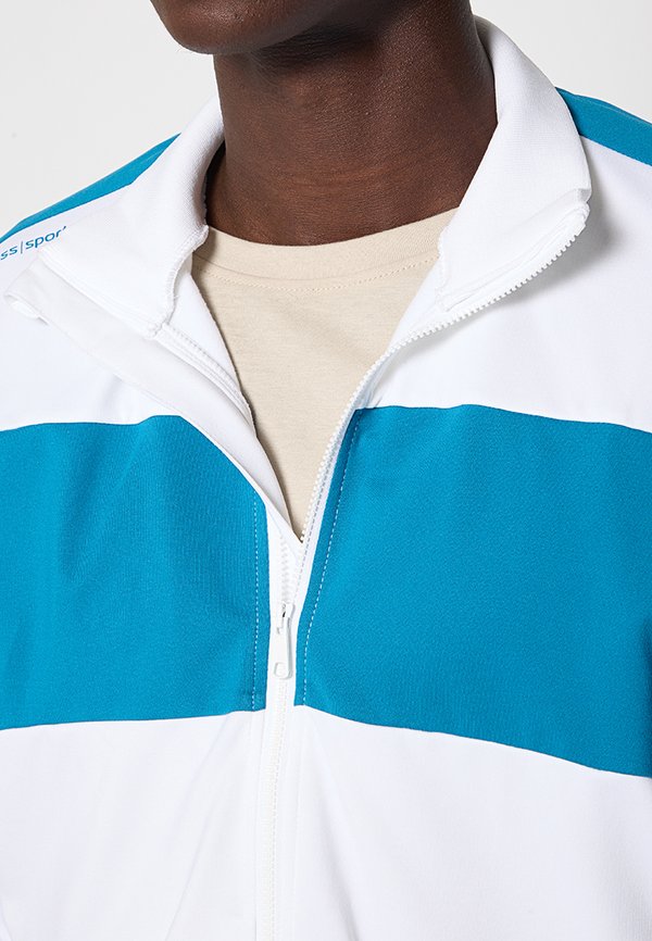 Cross Sportswear