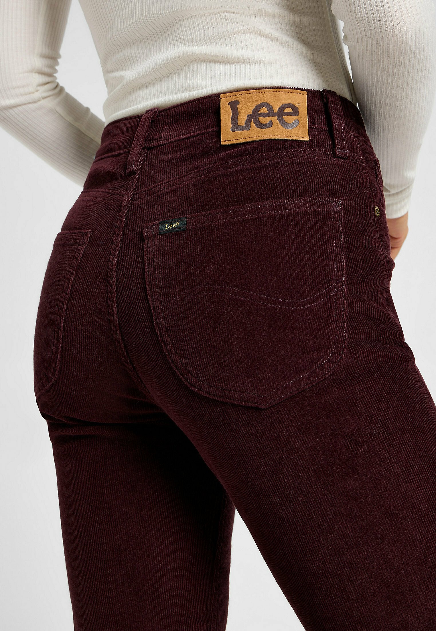 Lee CAROL