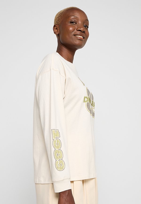 DKNY