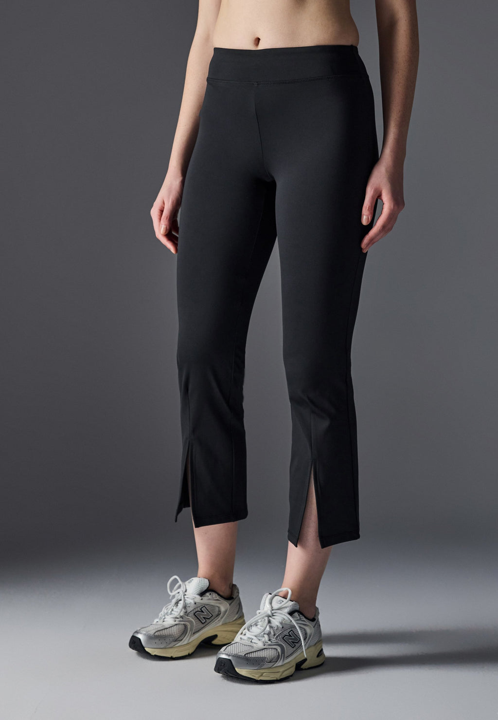 Even&Odd active CROPPED LOW RISE LEGGINGS WITH FRONT SLIT