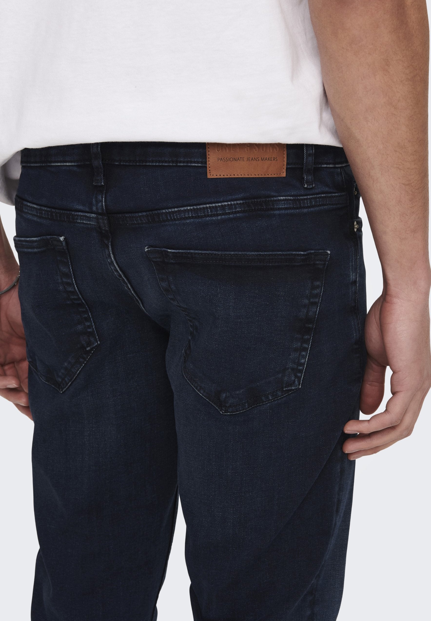 Slim fit ONSLOOM Media 7