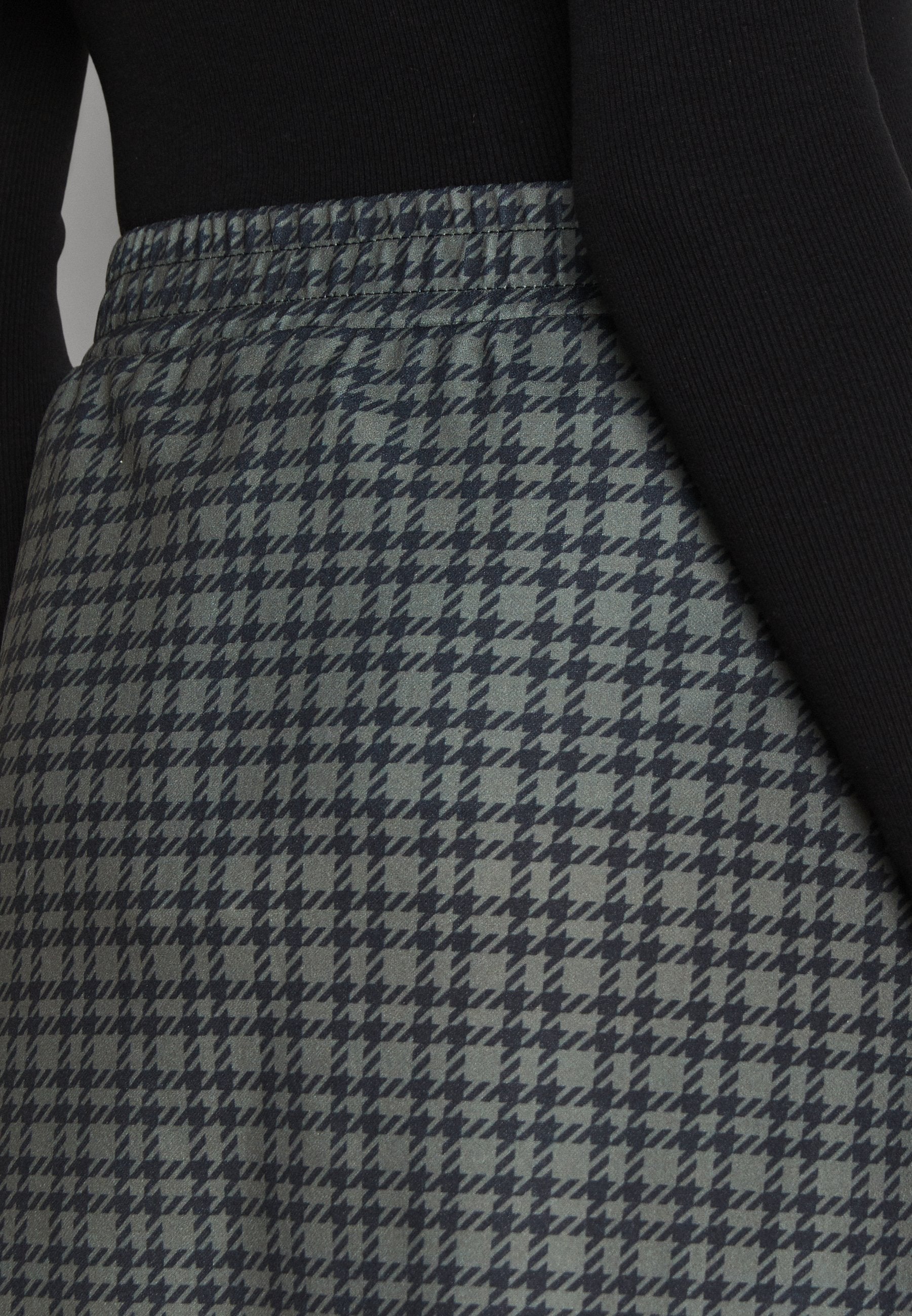 Noisy May NMJASA SKIRT