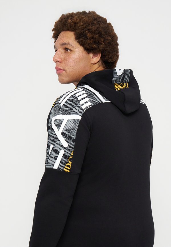 EA7 Emporio Armani
