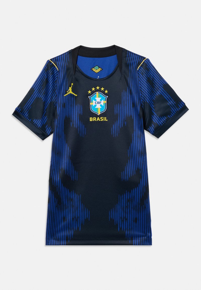 Blaues und schwarzes Brasilien-Soccer-Trikot mit gelbem Jordan-Logo und Brasilien-Wappen, darüber fünf Sterne.