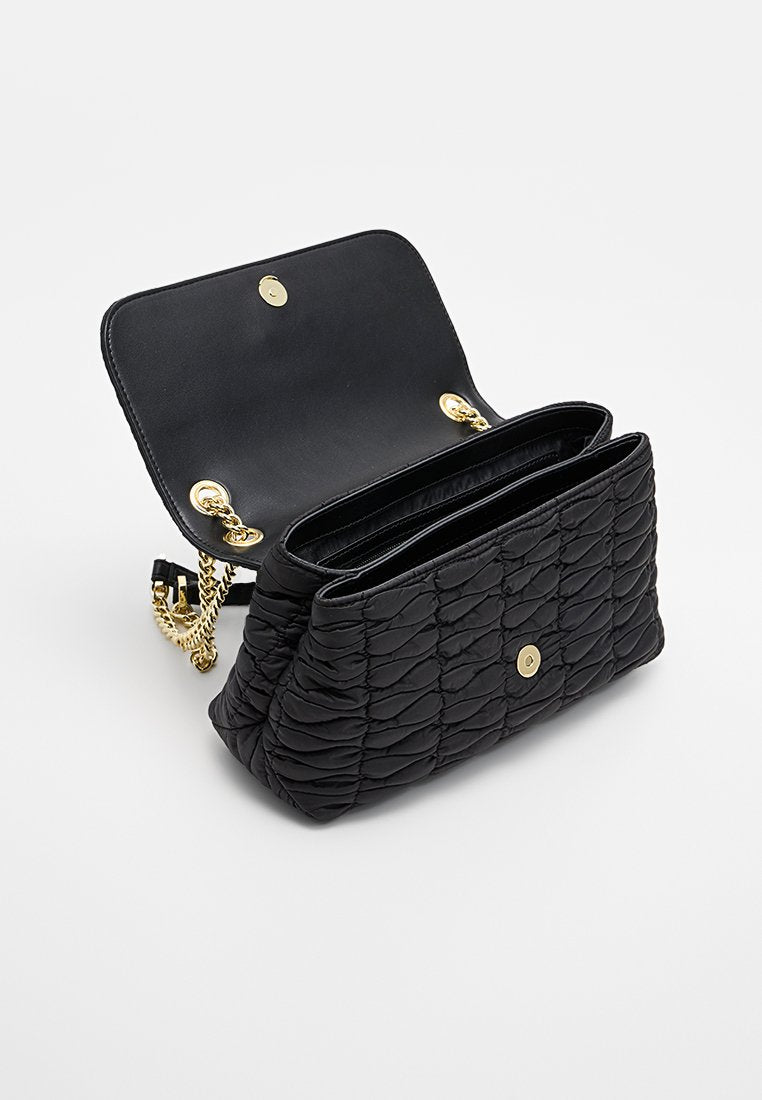 Pollini