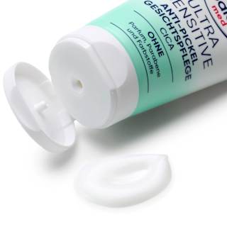 Anti-Pickel Gesichtspflege Ultra Sensitive Balea med