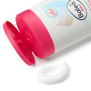 Sofortpflegemilch 15% Urea 2in1 Balea med