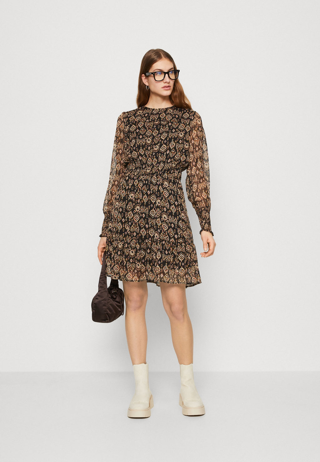 ONLISLA SMOCK DRESS Media 2