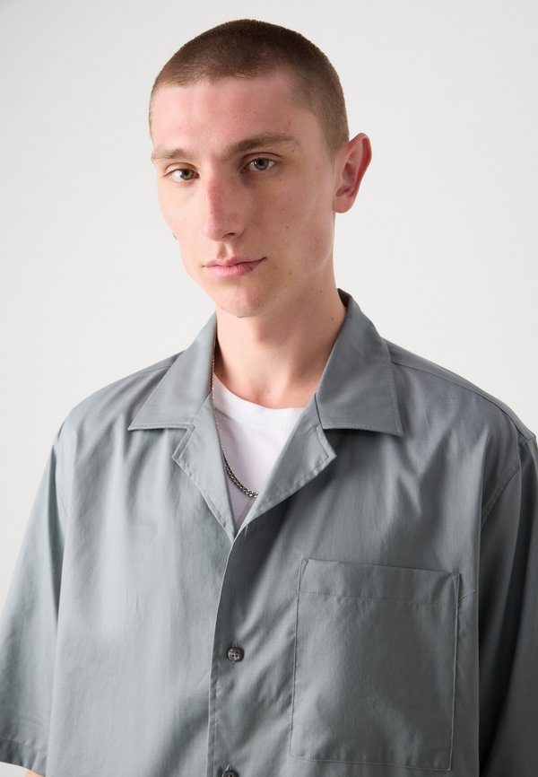 Calvin Klein SHIRT