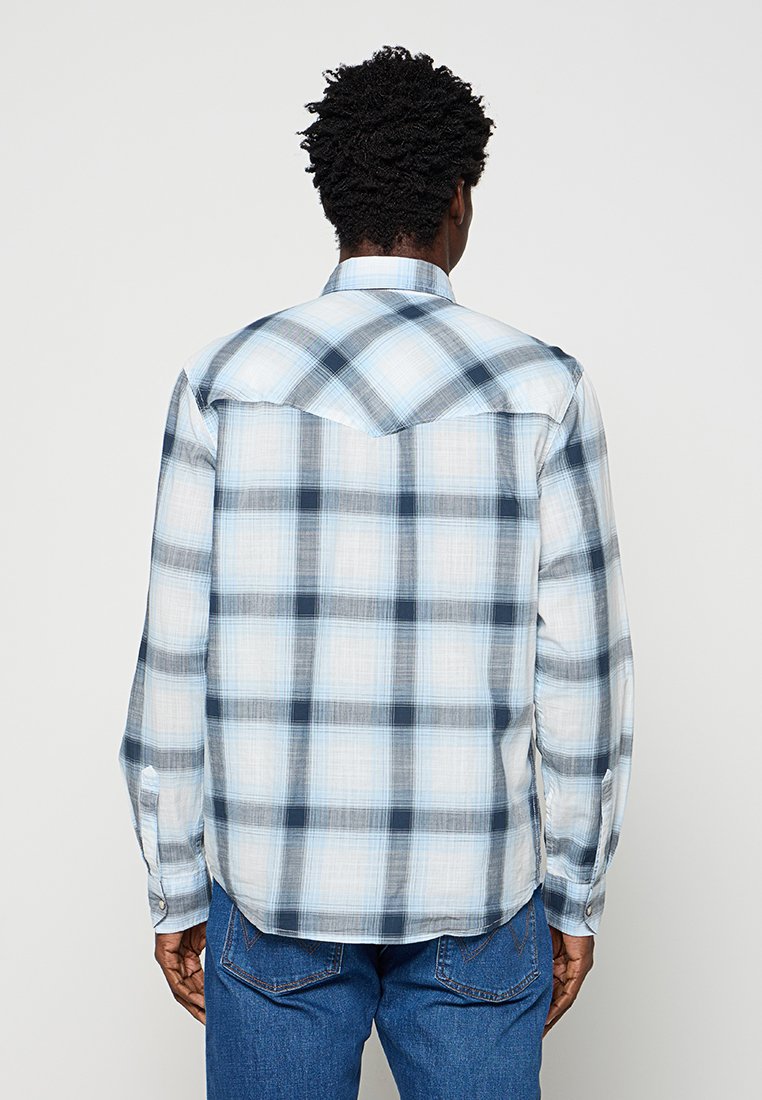 Wrangler WESTERN MODERN FIT