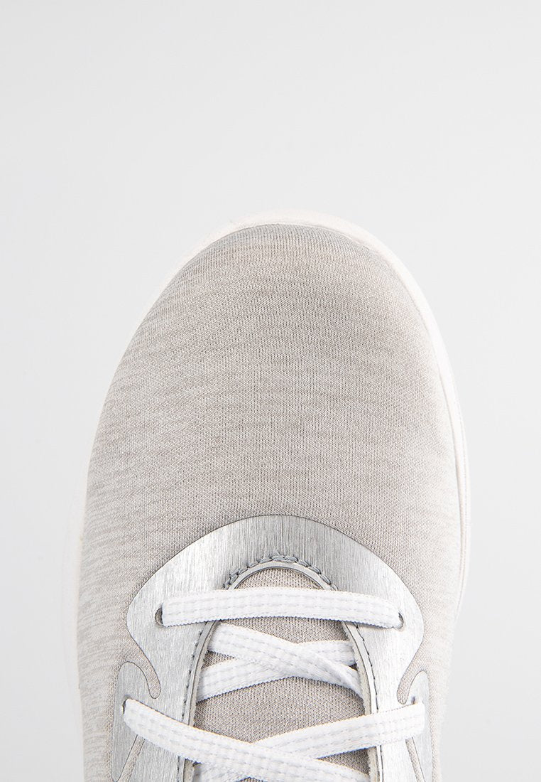 Under Armour CHARGED BREATHE 2