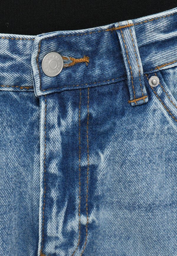 Armani Exchange