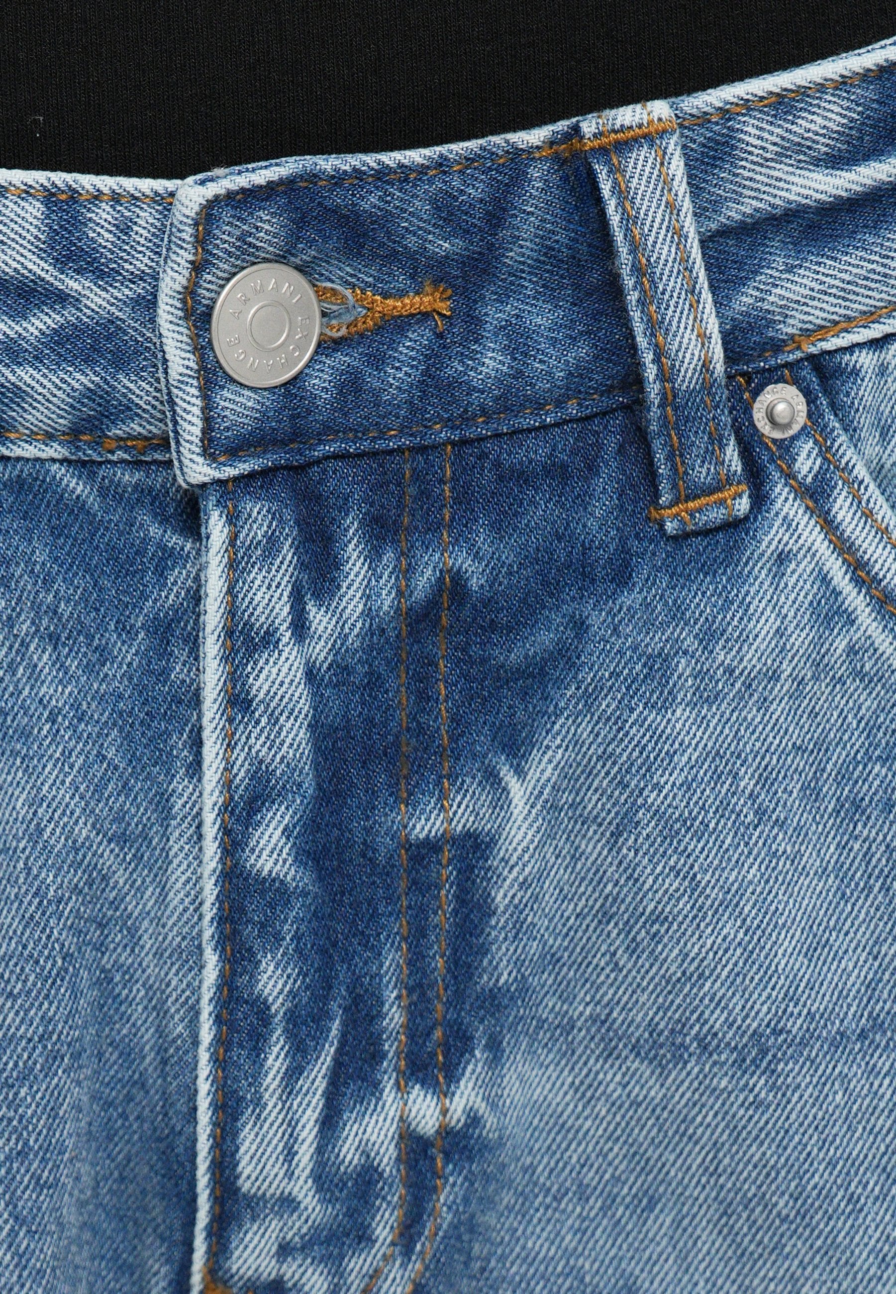 Armani Exchange Jeans Relaxed Fit Media 4