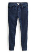 Schmale Jeans aus dunkelblauem Denim mit einer taillierten Passform, klassischem Fünf-Taschen-Stil und goldenen Metallakzenten am Bund.