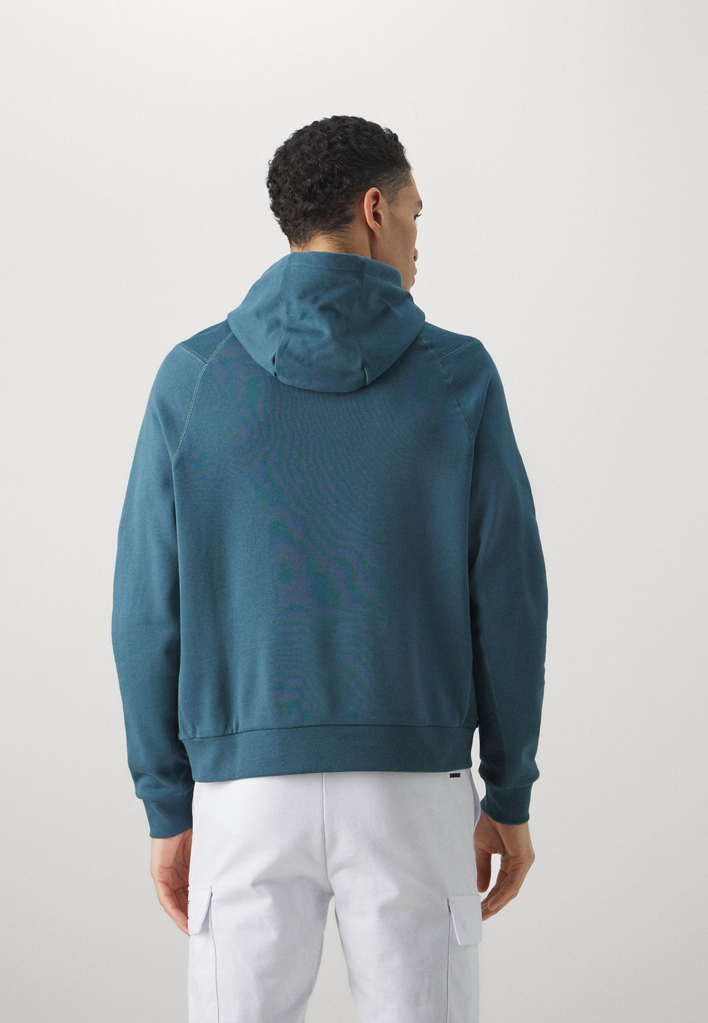 UNISEX Media 4