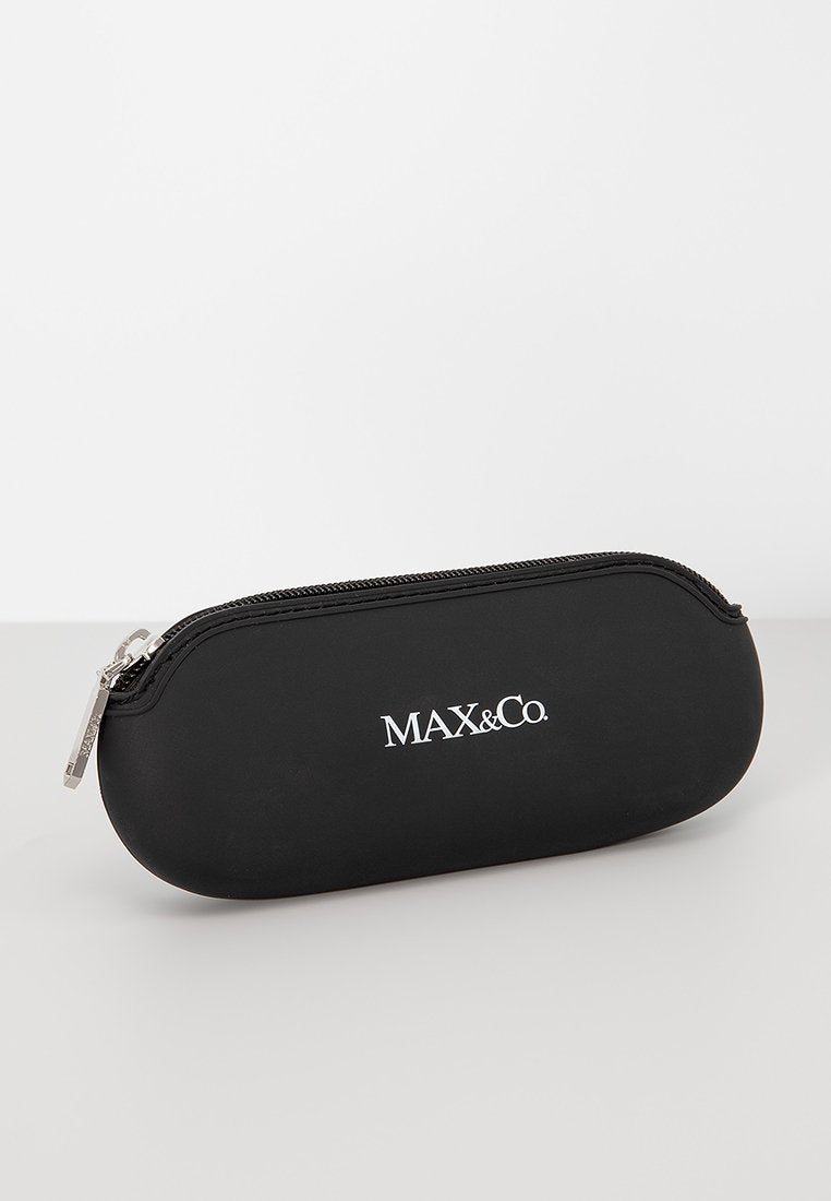 MAX&Co.