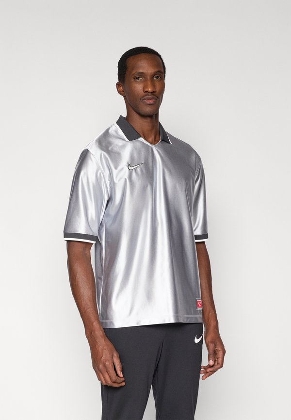 Nike Performance ENERGY  - Sports T-shirt - silver-coloured/black
