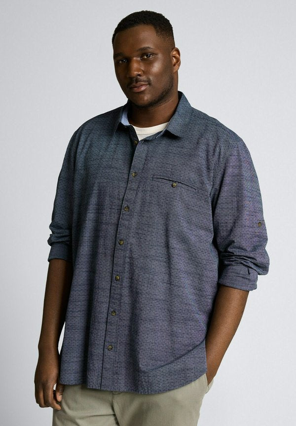 TOM TAILOR PLUS SIZE - REGULAR FIT MIT TURN-UP-FUNKTION - Shirt - navy blue structure