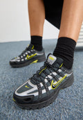 Nike Sportswear P-6000  - Trainers - anthracite/black/high voltage/metalic silver/reflective silver
