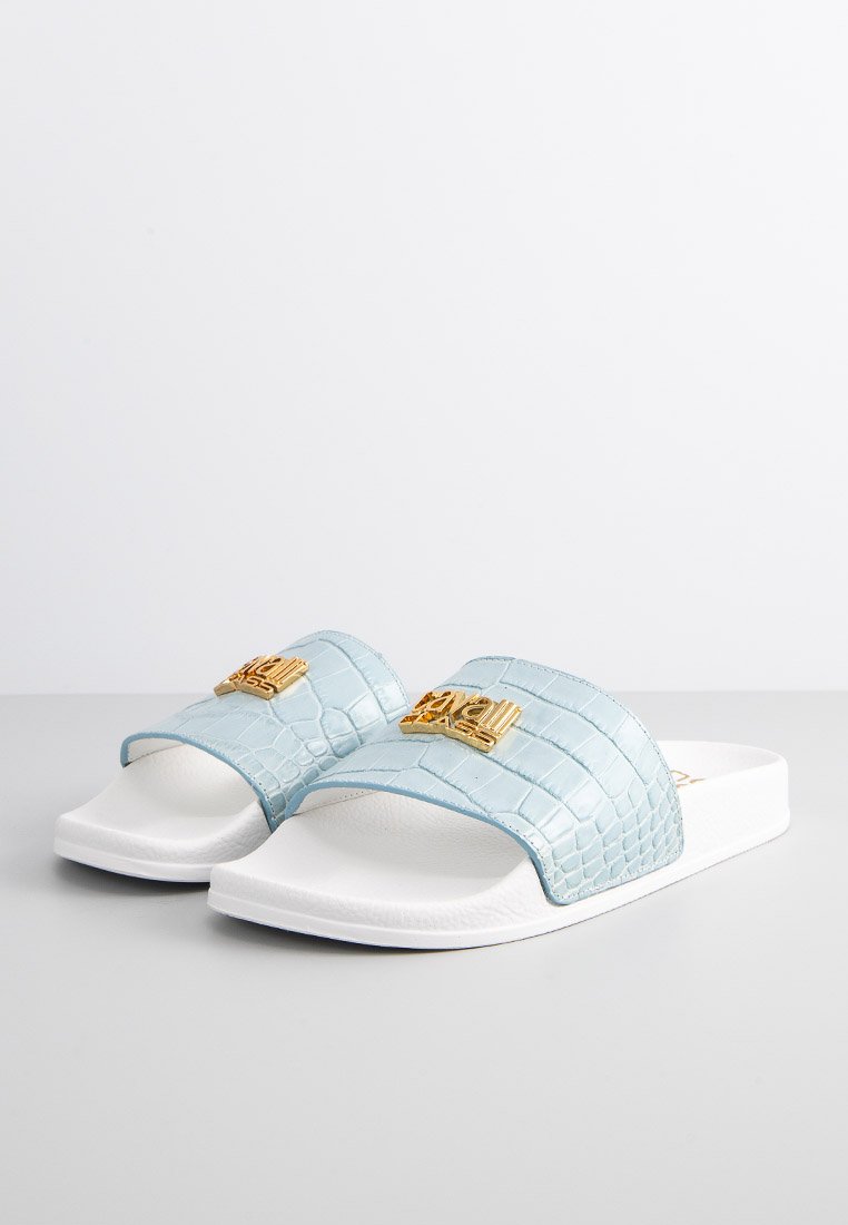 Cavalli Class BEACH