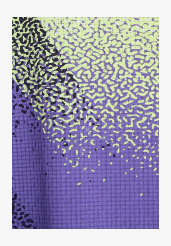 New Balance RACE DAY ULTRA LIGHT PRINTED SINGLET - Top - electric purple