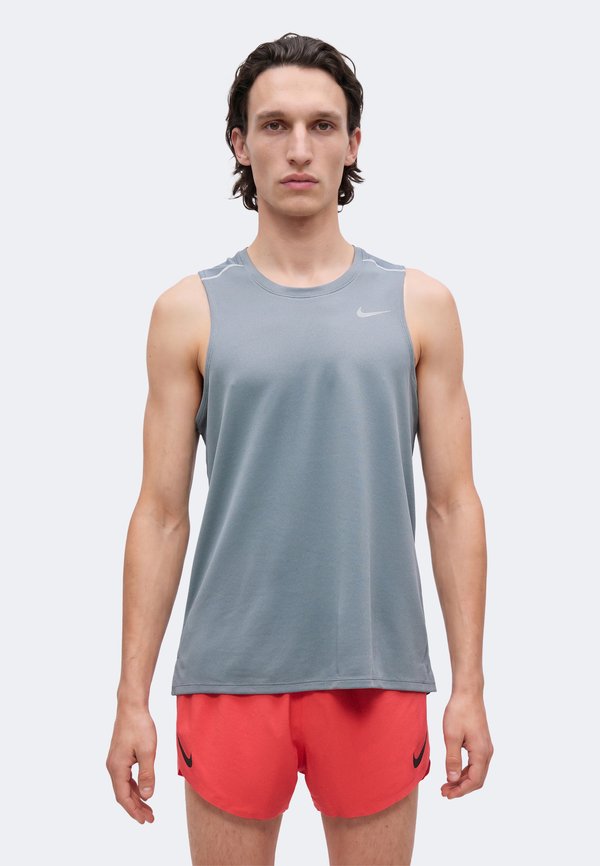 Nike Performance MILER TANK - Top - smoke grey
