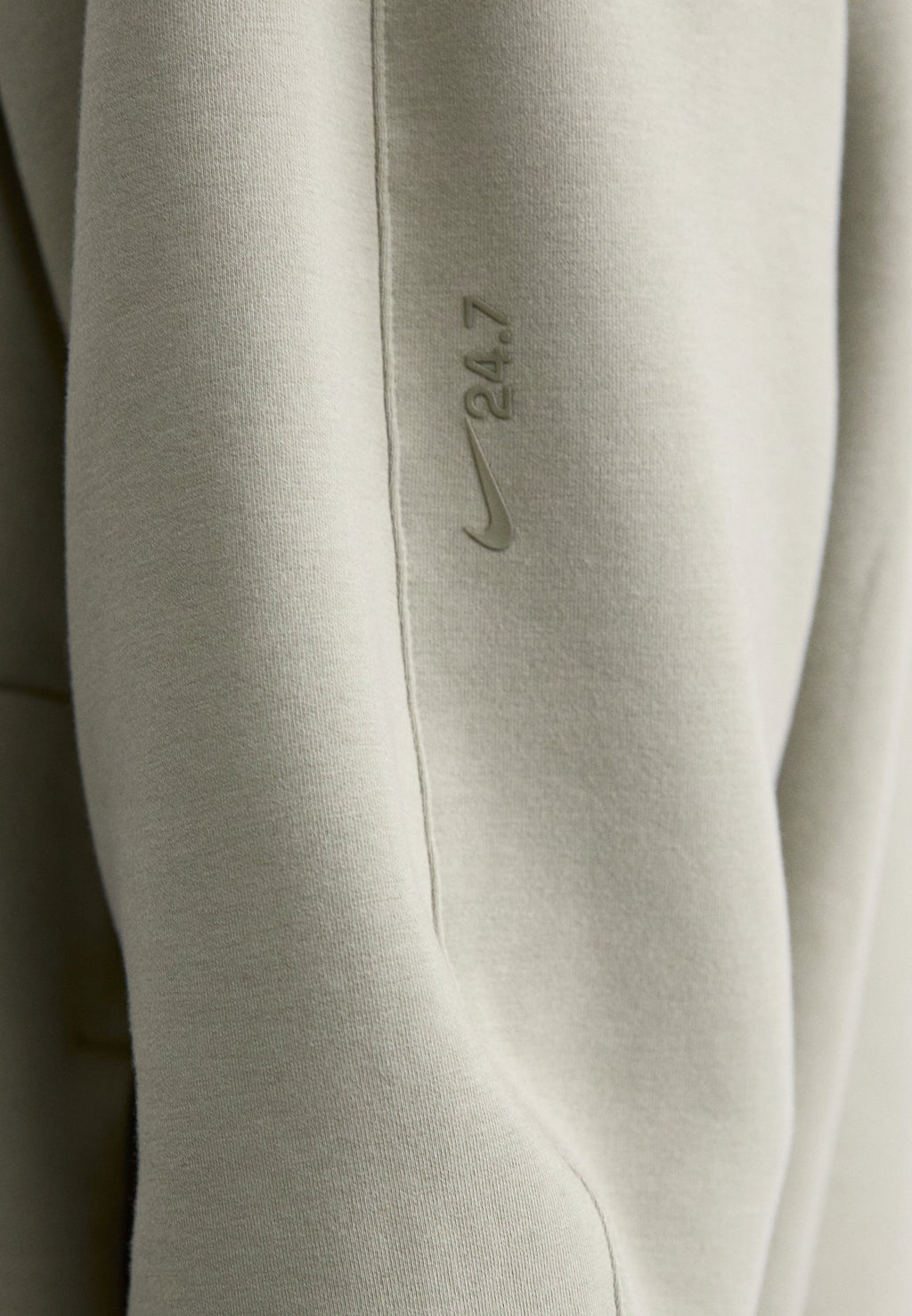 Nike Sportswear 24.7