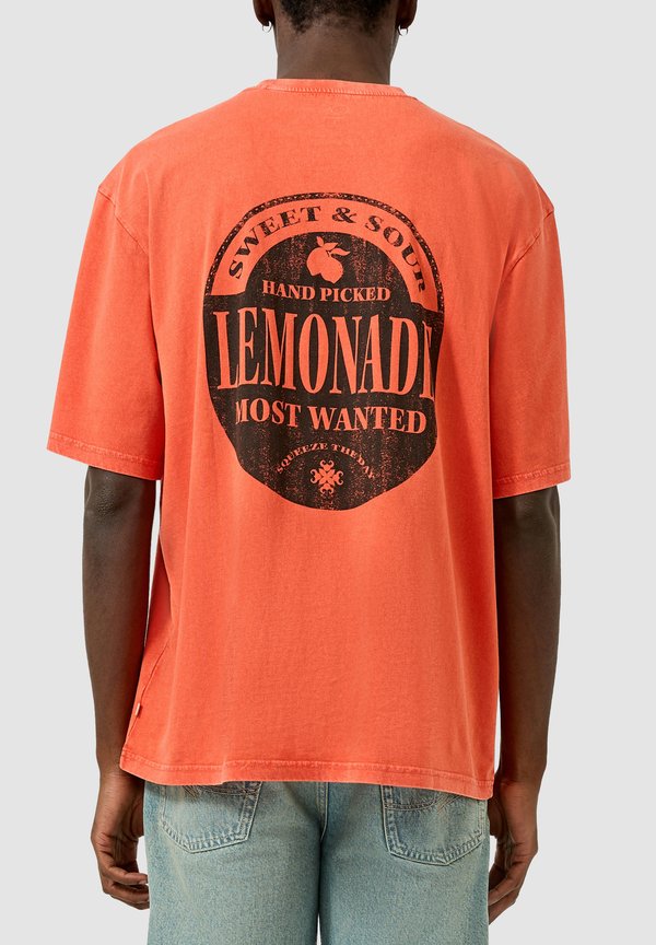 s.Oliver T-SHIRT - Print T-shirt - orange