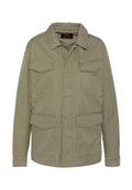 Olivengrüne Jacke aus leichtem Stoff, mit Kragen, zwei Brusttaschen und zwei Seitentaschen; mit Reißverschluss und Druckknopfverschluss vorne.