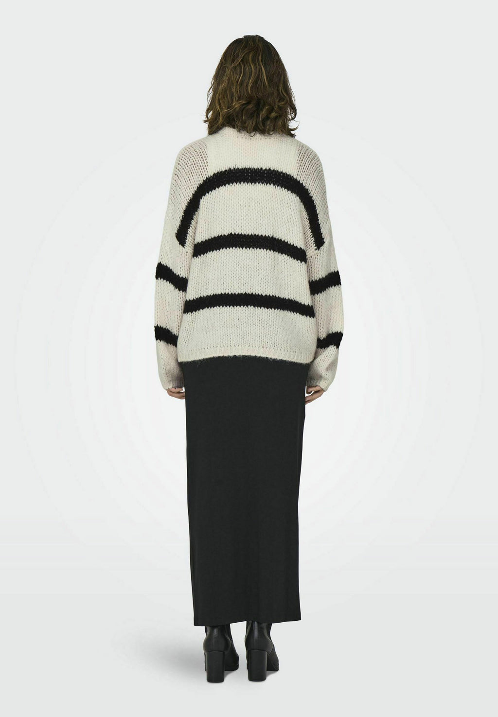 Knitted ONLJACKIE Knitted Media 3
